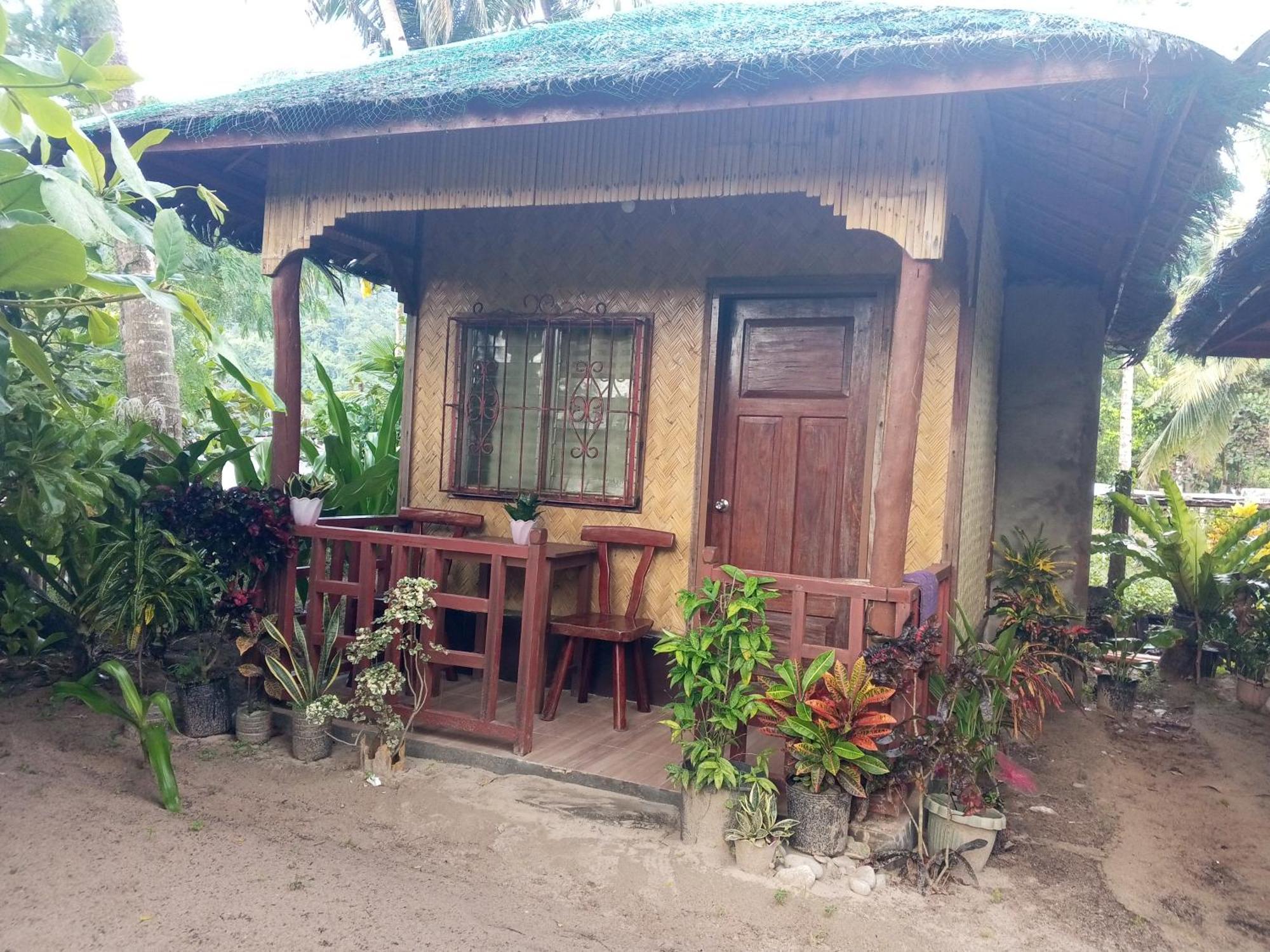 Akoya Beach Park And Cottages Locaroc Room photo